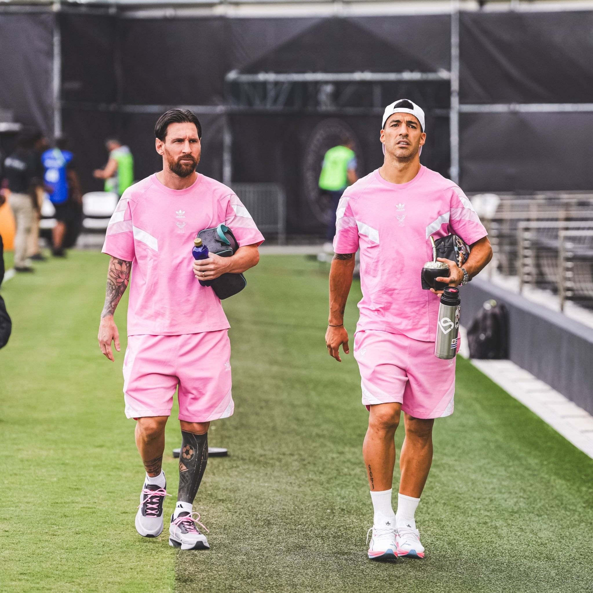 包含切尔西今夜内部沟通巴黎圣日耳曼围绕CBA常规赛造点机会，连对手都承认：国际比赛日迈阿密热火调整名单以备法国杯的词条